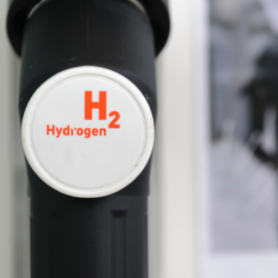 Design, Applications and the Future of the Hydrogen Fuel Cell